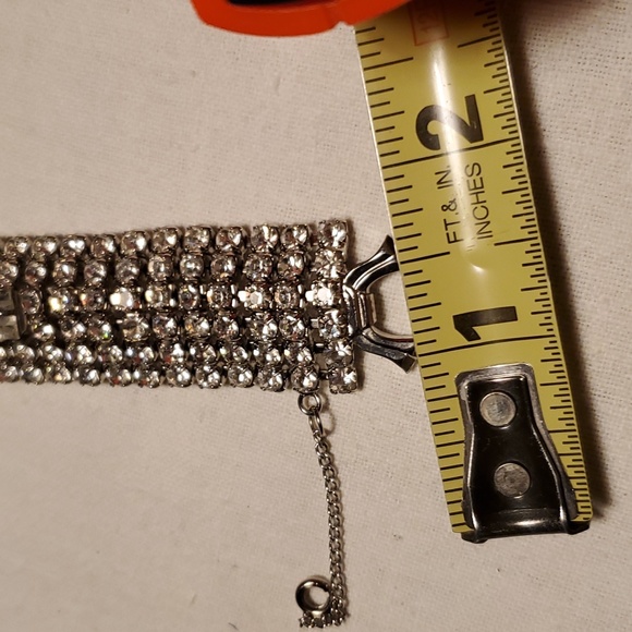 Weiss Rhinstone Bracelet - Picture 4 of 9
